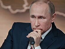Путин подарил школьнице щенка
