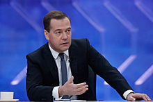 Медведев заявил об усилении поддержки автопрома