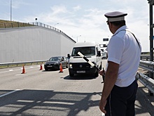 На Кубани бизнесмен за взятку пытался провезти туристов через Крымский мост