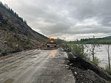 В Якутии размыло важную автотрассу