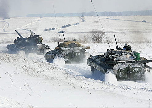 Экипажи танков ВВО осваивают ведение огня по данным от БЛА