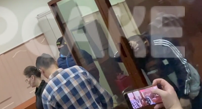 Главарю террористической группировки теракта в Crocus City Hall во время судебного процесса объявили жесткую меру пресечения под стражей