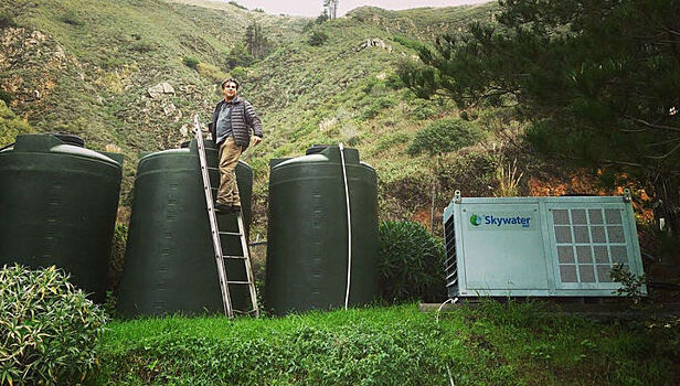 Победитель конкурса XPrize продемонстрировал устройство, собирающее пресную воду из воздуха