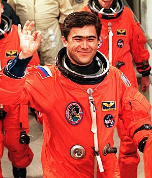 Из многодетной семьи — 5 фактов о космонавте Салижане Шарипове