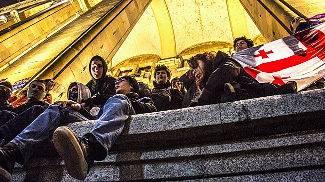 Премьер Грузии обвинил партию Саакашвили в попытке совершить «майдан»