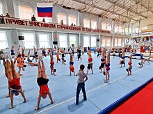 В Челябинске школа по спортивной гимнастике получила новый инвентарь