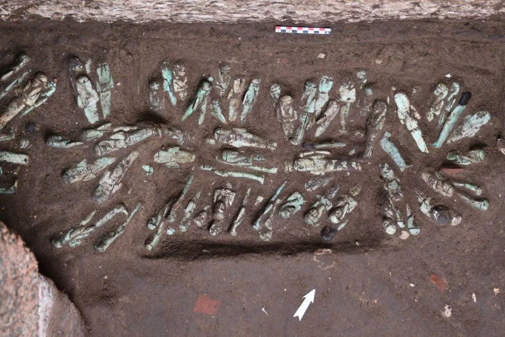 Обнаружен саркофаг фараона, спрятанный жрецами в чужой гробнице