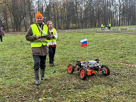 В России роботов обучают гуманитарному разминированию