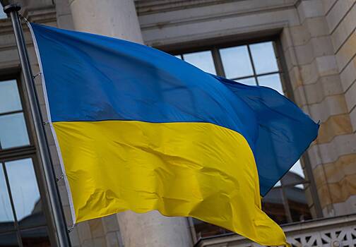 Политолог рассказал об обмане Киевом населения Украины