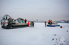 Спасатели и полиция Петербурга провели профилактический рейд в акватории рек и каналов