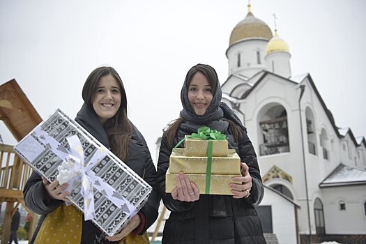 Жители столицы стали добрыми волшебниками