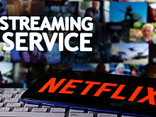 Netflix предложили отказаться от работы c китайским писателем из-за уйгуров