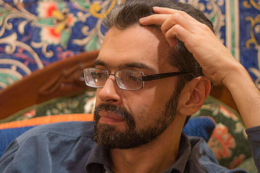 Писатель Евгений Абдуллаев объяснил, почему романы больше не читают в журналах