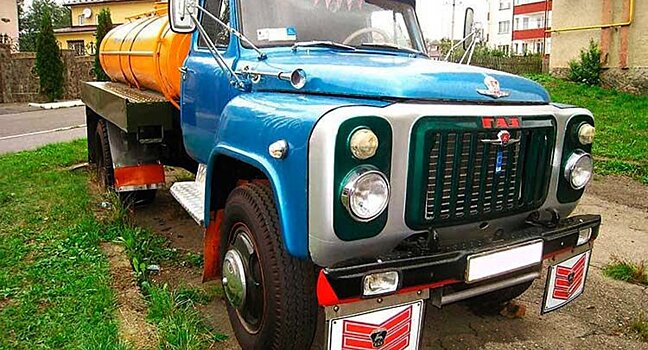 Восстановленный молоковоз ГАЗ-53 выглядит шикарно! Смотрите сами!