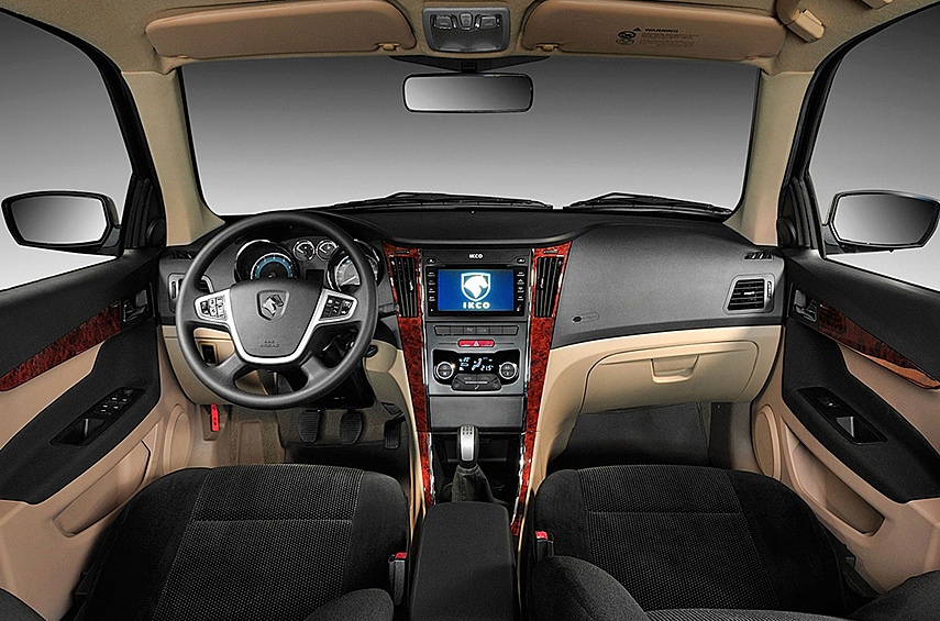 Эксперты прогнозируют стоимость на уровне Lada: именно продукция АвтоВАЗа составит основную конкуренцию иранским седанам. Впрочем, ни одна из двух машин пока не получила Одобрения типа транспортного средства