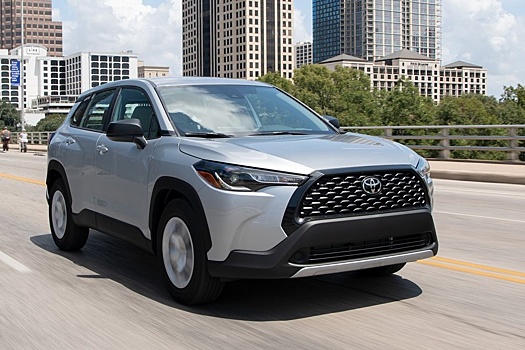 В России возобновили продажи кроссоверов Toyota Corolla Cross: не так и дорого