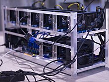 Российский гаишник добывал криптовалюту на работе и поплатился