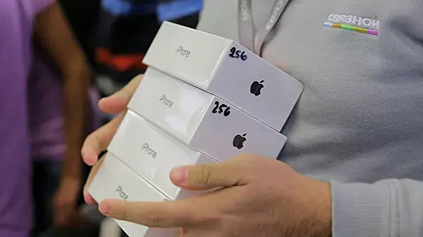 "Закон против Apple": почему в РФ исчезнут айфоны