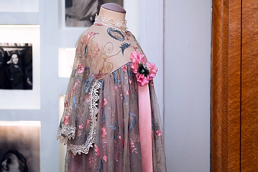 В Музее Майи Плисецкой представили костюмы Пьера Кардена для балерины