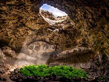 Спускайтесь смело: самые удивительные пещеры мира