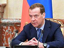 Л.Бызов: Медведев – страховка Путина от дворцового переворота