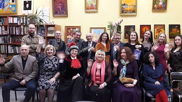 Библиотека на Соколе приглашает творческих людей в Лабораторию поэзии