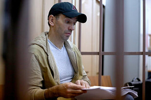 Суд обязал управдомов под Вологдой устранить плесень в квартире