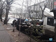 Улицу Фридриха Энгельса усыпало пирожками и булочками