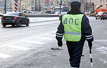 В Москве женщина въехала в фонарный столб и пешехода