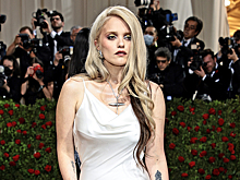 Скай Феррейра пытается вернуть права на записи песен после ухода из лейбла