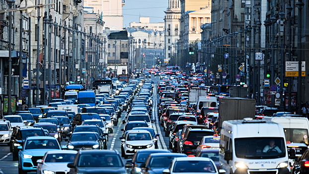 Подсчитаны потери бюджета из-за отсутствия продажи «красивых» госномеров