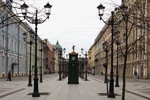 Американский писатель Майлз выпустил книгу о «грязном Петербурге»