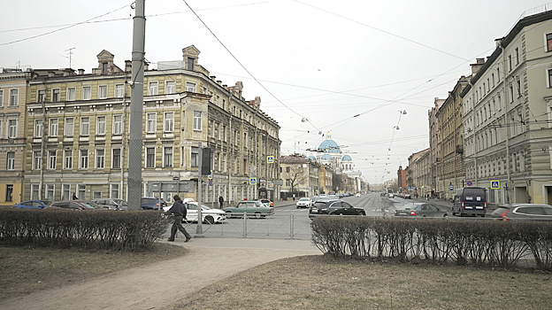 На украшение дворов Санкт-Петербурга потратят 1,5  миллиарда рублей