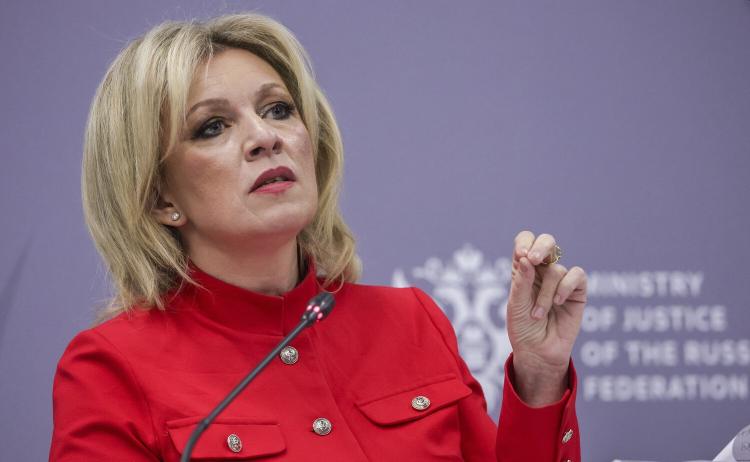 Захарова ответила на слова генсека НАТО о значимости Лаврова