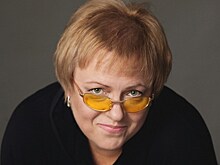 Мария Ватутина: "Когда говорят пушки, не в традициях русских муз – молчать".
