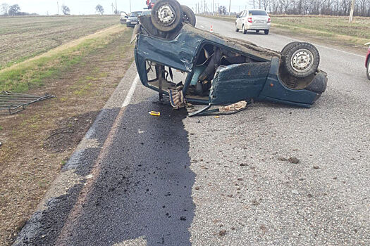 Пьяный мигрант без прав протаранил встречный автомобиль