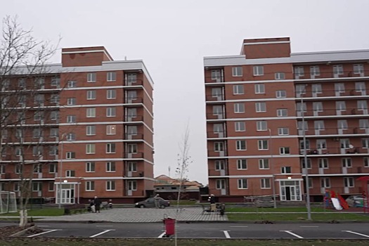 Фонд Кадырова передал 6 квартир лишившимся жилья из-за пожара в Грозном
