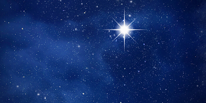 На поверхности Полярной звезды увидели темные пятна