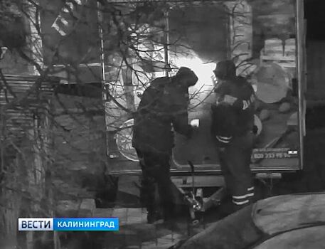 В Калининграде полицейские задержали ограбивших торговую палатку
