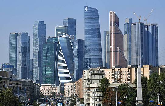 Сокращение количества долларовых миллионеров в Москве оценили