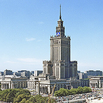Москва - PeKiN. Как товарищ Сталин сделал Варшаве царский подарок