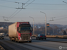 Около 400 водителей фур получили штрафы за проезд по Кузбасскому мосту