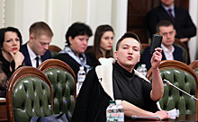 Савченко доскакалась: Революция гiдности взяла ее в клещи