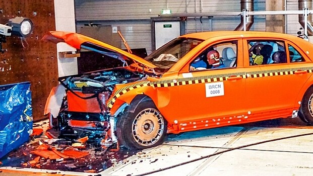 Кортеж разбился на краш-тесте