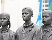 Фотофакт: памятник героям трудфронта открыли в Ижевске