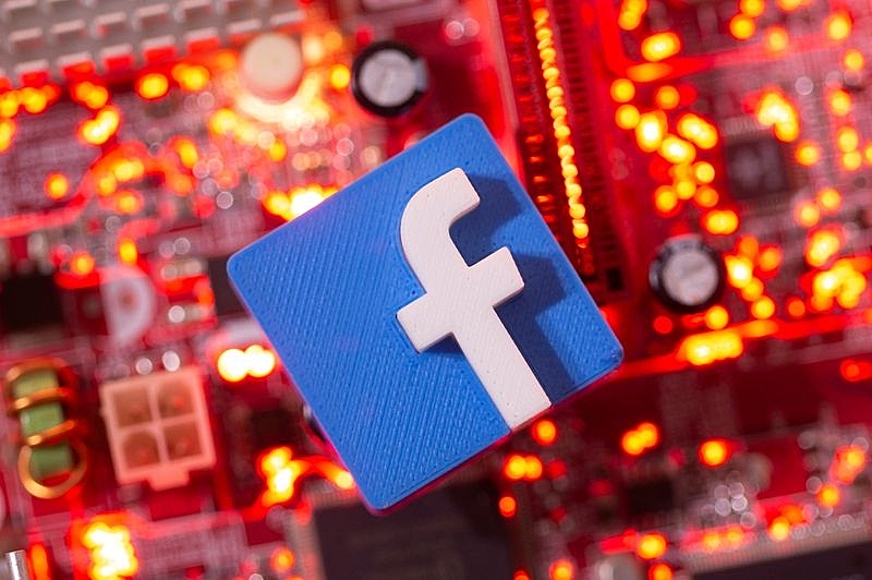 К Facebook впервые применят оборотные штрафы в России