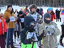 Детям с ограниченными по здоровью возможностями организовали выезд на лыжную базу в Забайкалье
