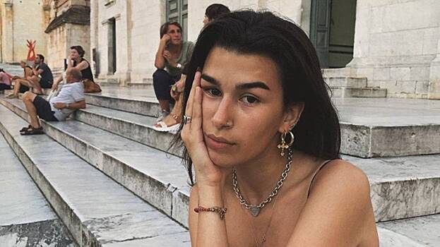 Падчерица Ивана Урганта начала встречаться с известным рэпером