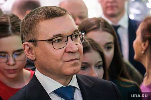 Полпред Якушев поручил усилить профилактику, чтобы уральцы меньше болели