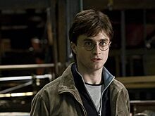 Звезды фильмов о мальчике-волшебнике переживают за детей из сериала «Гарри Поттер»